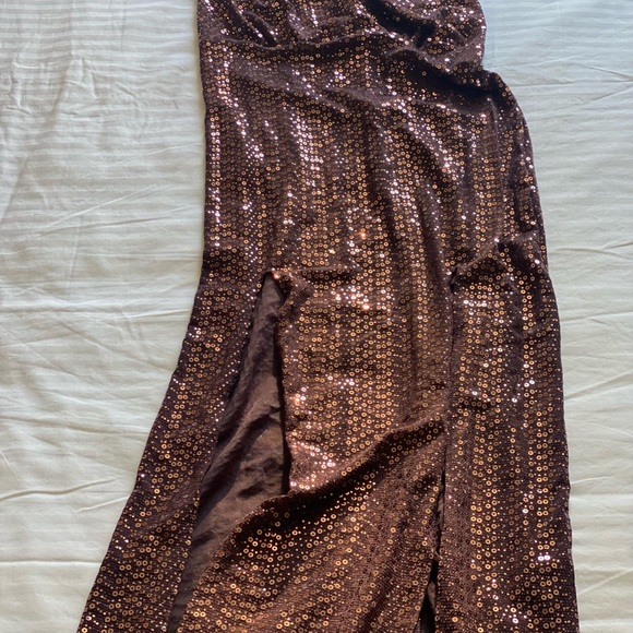 Long sequin dress - Picture 2 of 2